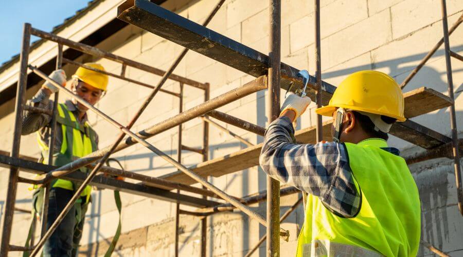 Professional gutter cleaning in Lubec, ME